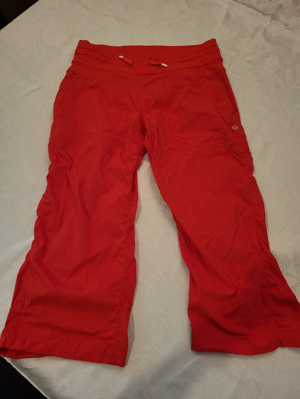Lululemon Dance Studio Crop Size 6 EUC